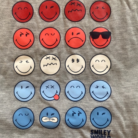 Gap × SmileyWorld® Kids 100% Recycled PJ Shorts Set - Picture 3 of 7